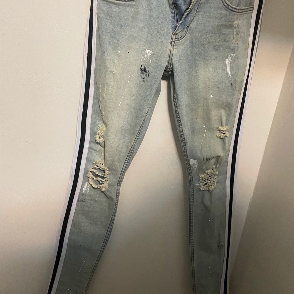 Jeans - Picture 2 of 3